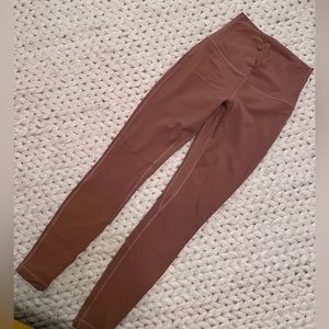 Lulu Lemon Align High Rise 25”, Dusty Clay